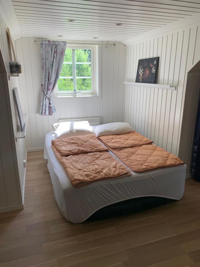 Sjarmerende Gjestehus Med Stor Hage I 桑维卡 外观 照片