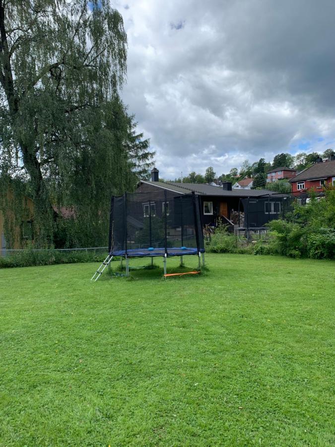 Sjarmerende Gjestehus Med Stor Hage I 桑维卡 外观 照片